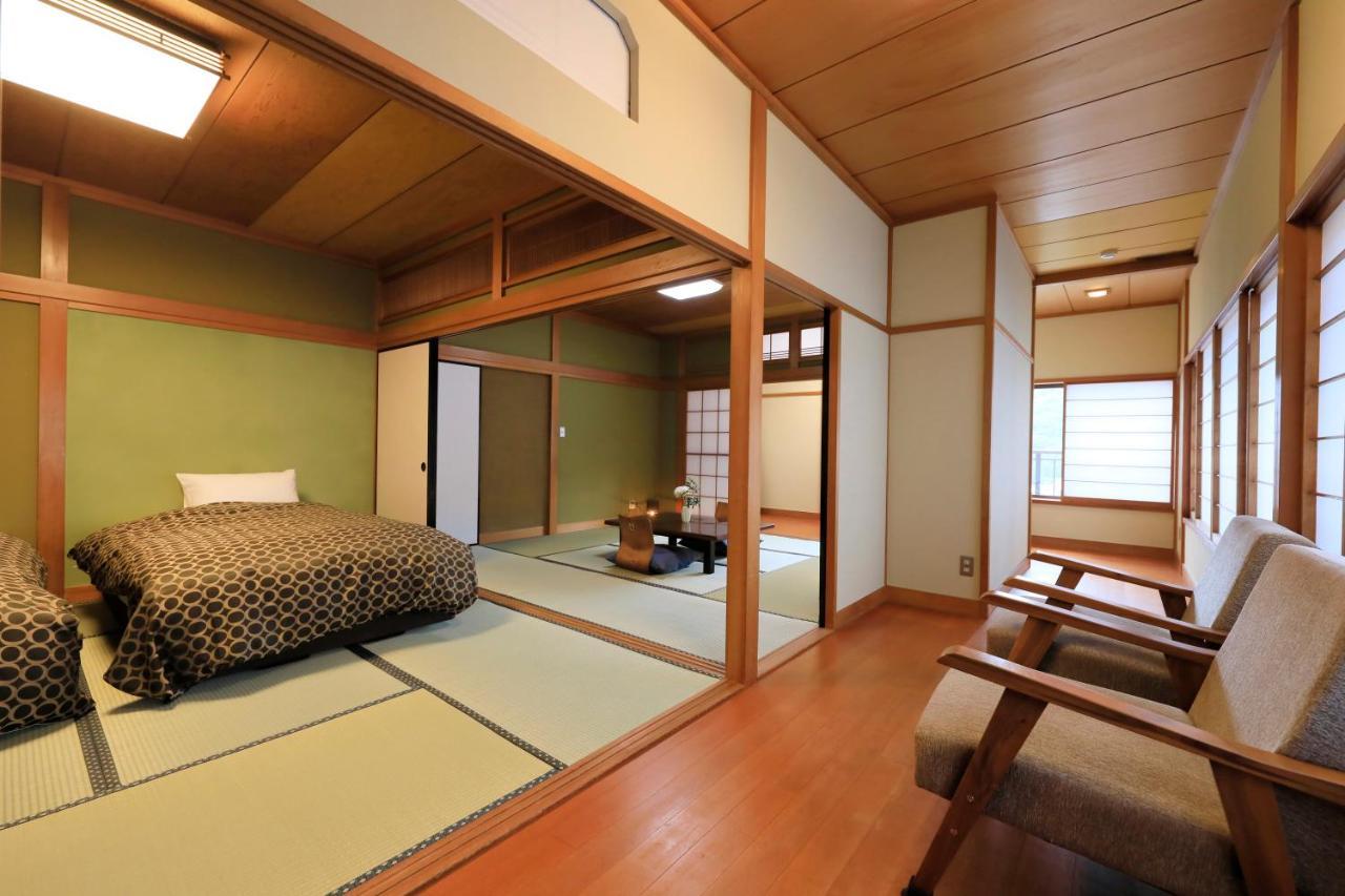 Yugawara Fuga Hotel Exterior photo